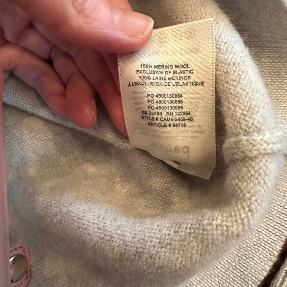Wilfred Aritzia Light Oatmeal Gray 100% Merino Wool Mock Neck Crew Sweater XS - Picture 6 of 6
